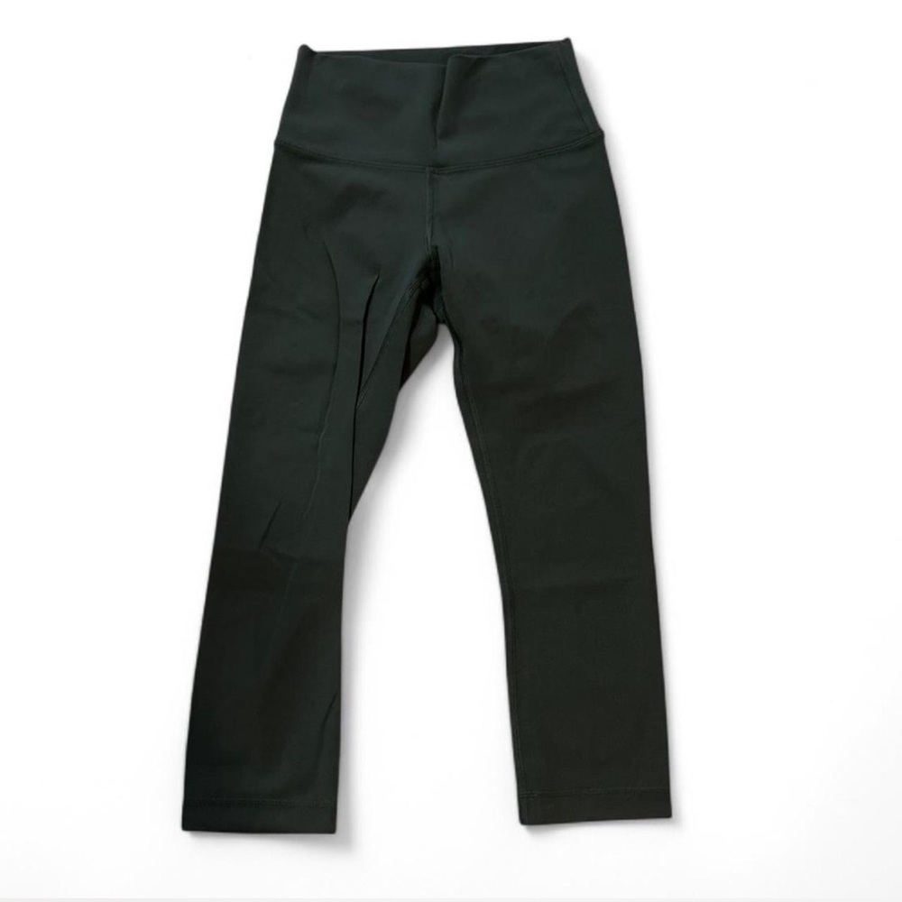 Lululemon - Picture 2 of 4